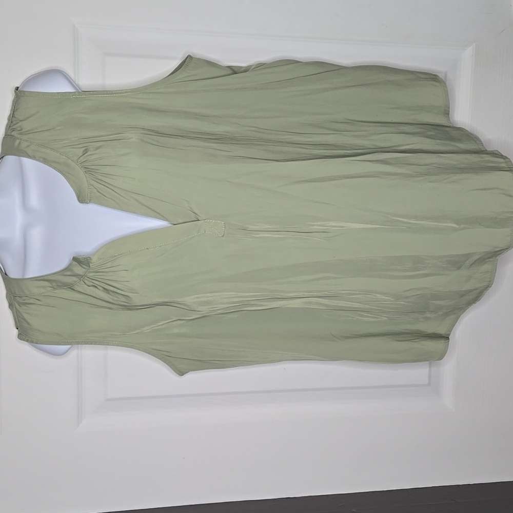 Philosophy Green Sleeveless Blouse 1X